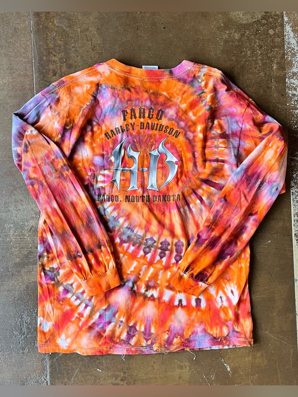 Vintage Y2K Harley Davidson Orange Pink Tie Dye Flame Hit Long Sleeve Tee 2004